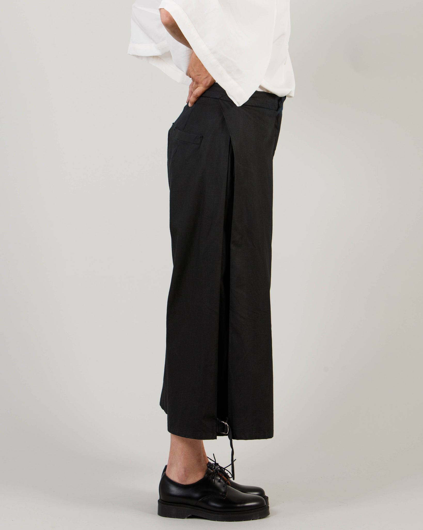 Side Pleat Trousers - T19W - MAE MAZE