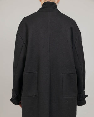 Low lapel coat. - MAE MAZE