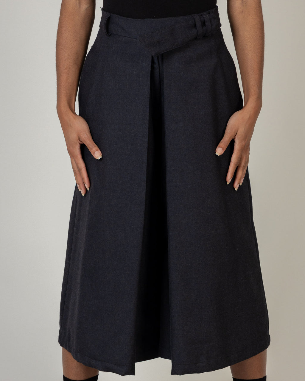 Skirt Look Trousers - T28W - MAE MAZE