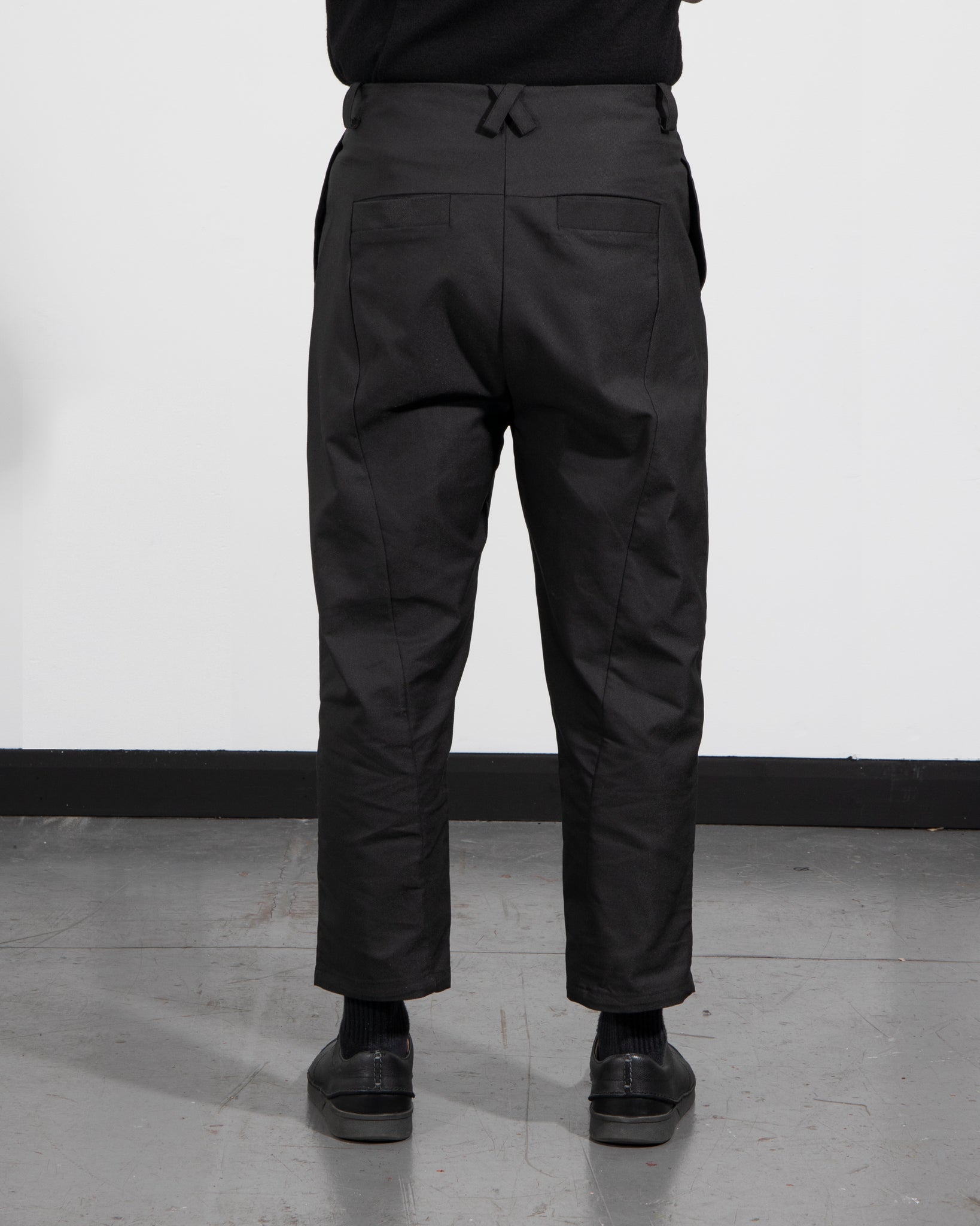 Low crotch trousers - T33M