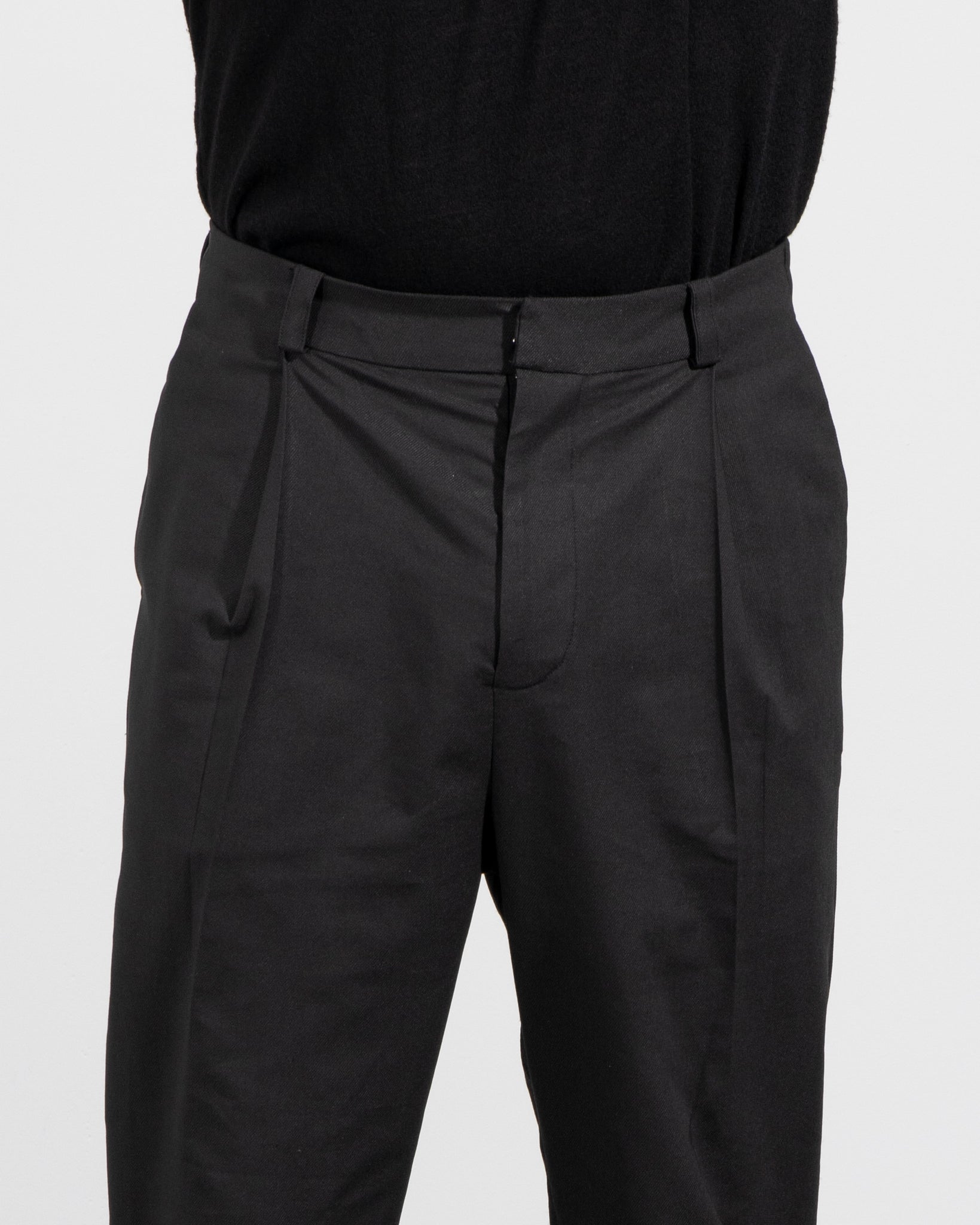 Low crotch trousers - T33M